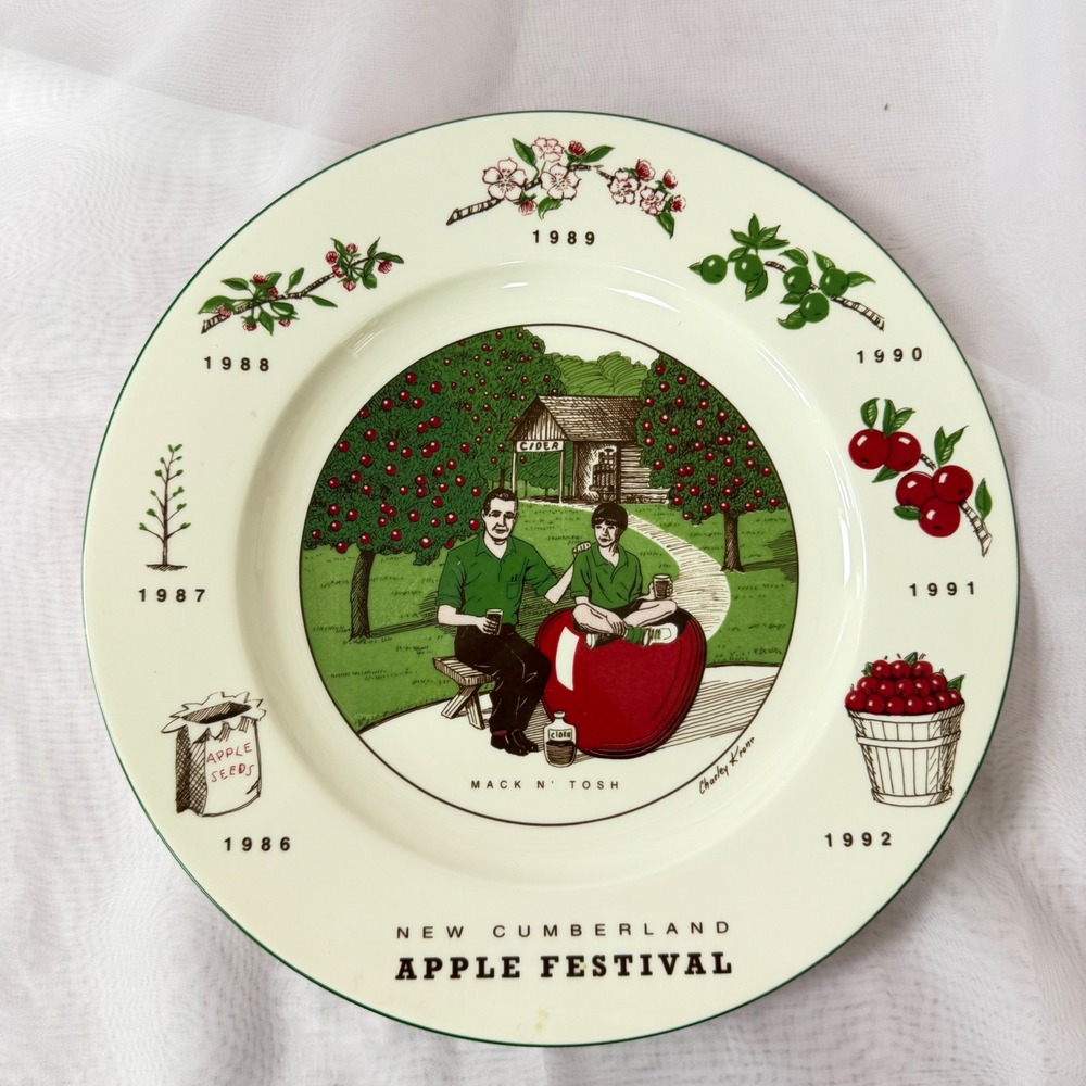 Pfaltzgraff New Cumberland Apple Festival Plate Charley Krone Mack N Tosh 1992